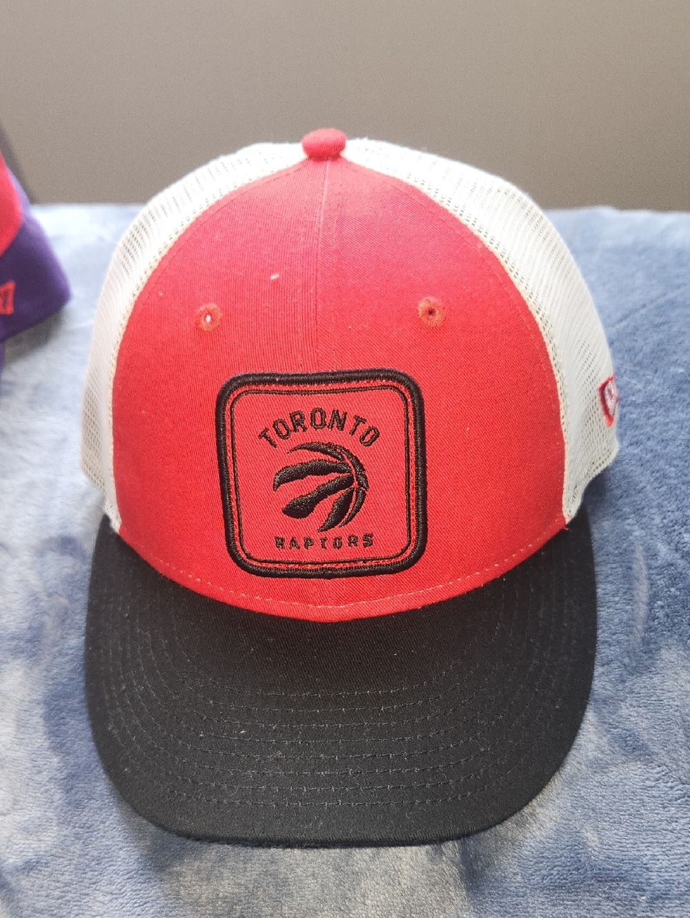 New Era Toronto Raptors Red White Black Trucker Hat
